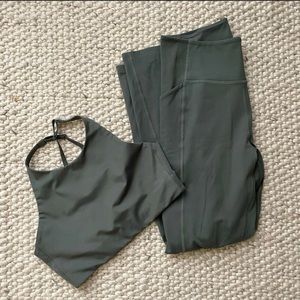 GIRLFRIEND COLLECTIVE topanga bra in discontinued thyme color